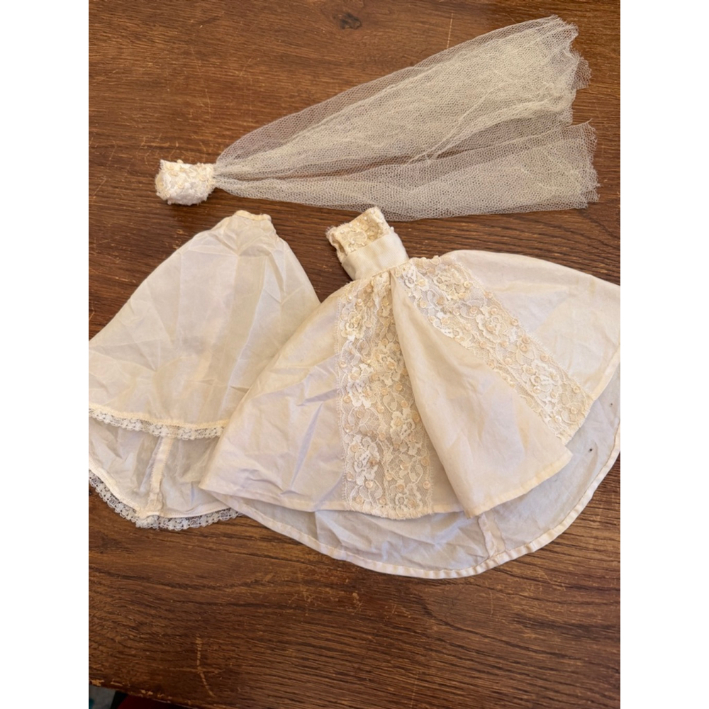 Vintage Barbie Bride’s Dream Wedding Dress Veil Slip Complete 1960s